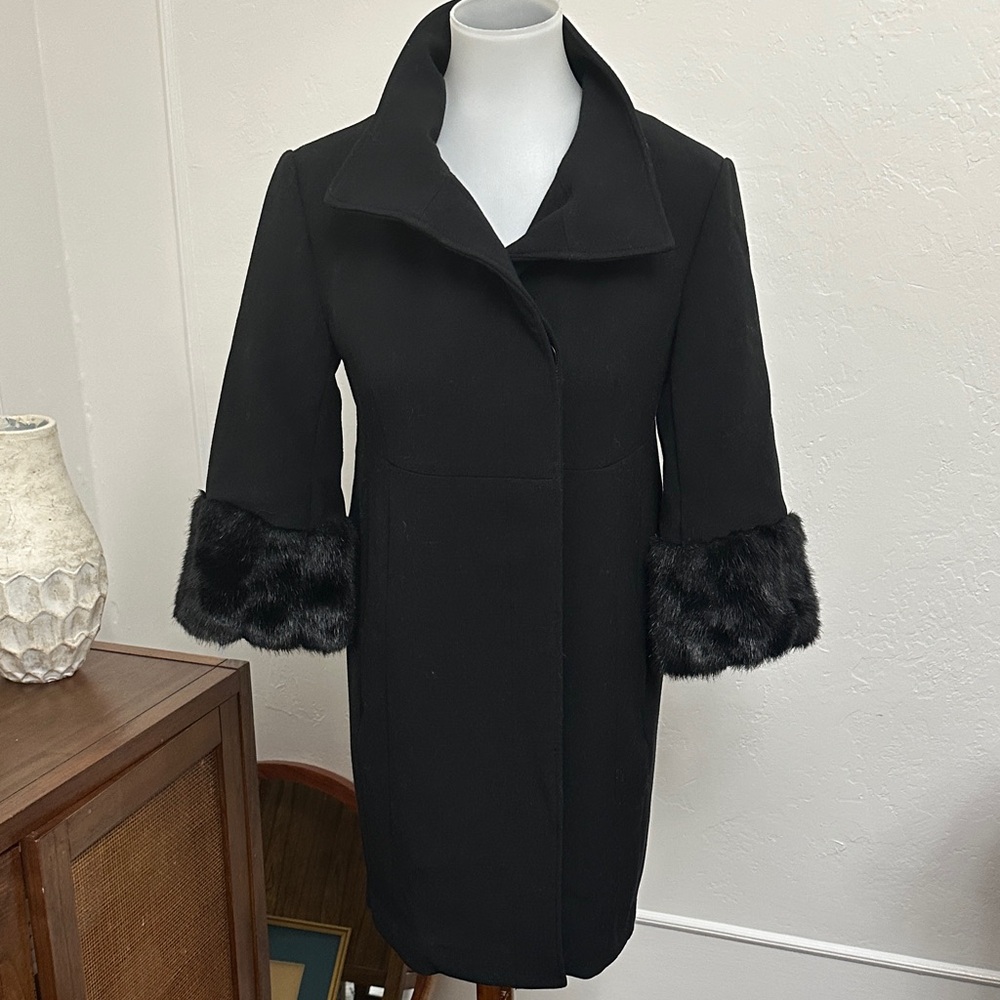 Retro black Coat with Faux Fur Cuffs vintage